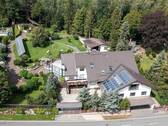 Anwesen aus der Vogelperspektive - Mehrfamilienhaus, Wohnhaus mit 593,00 m&sup2; in Falkenstein zum Kaufen