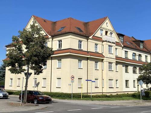 Hausansicht - Ab 1.1.26! Helle 1-Raum-Wohnung mit Stellplatz in Marienthal! Nähe HBK!
