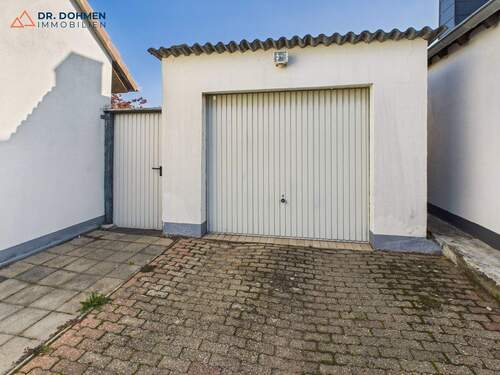 Garage - 