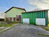 Stall und Garage - 