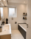 Badezimmer_EG.png - 7 Zimmer Mehrfamilienhaus, Wohnhaus in Waldstetten