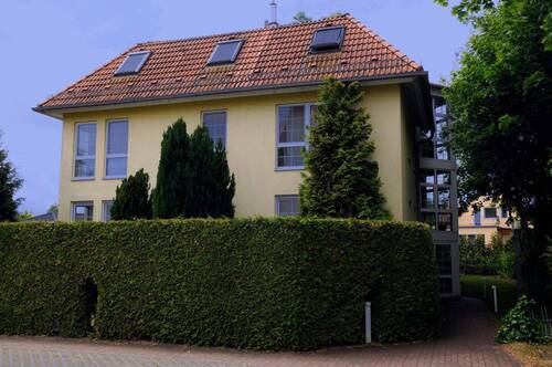 Ostseite: Hauseingang - 