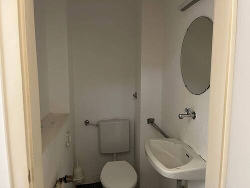 WC - 