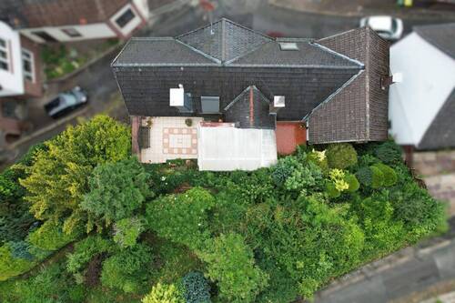 Draufsicht - 6 Zimmer Mehrfamilienhaus, Wohnhaus in Beverungen