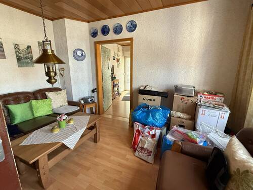Nr 4. Wohnzimmer - Mehrfamilienhaus, Wohnhaus mit 143,00 m² in Beverungen zum Kaufen