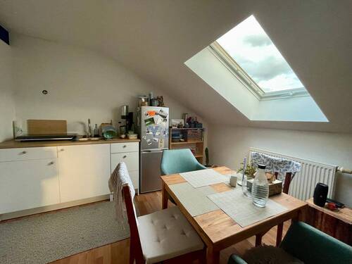 Küche und Essplatz - Etagenwohnung mit 42,80 m² in Dossenheim zum Kaufen