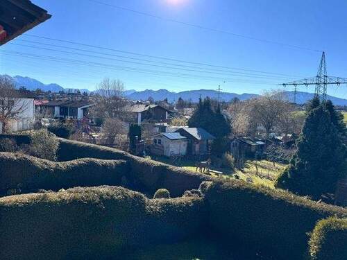 Blick vom Balkon in die Berge - 