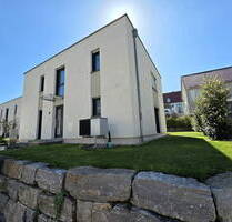 Neuwertiges und modernes Haus in Traumlage - Neustadt