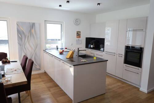 Küche - 5 Zimmer Doppelhaushälfte in Bodelshausen