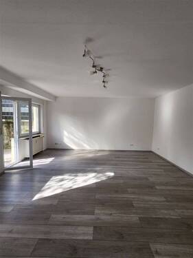 Wohnen - Terrassenwohnung mit 81,70 m² in Sinsheim zum Kaufen