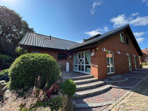 Vorderansicht des Hauses - Top-Lage nahe Naturschutzgebiet