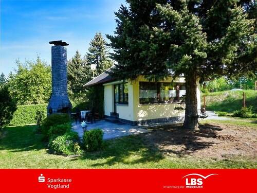 Bungalow mit Außenkamin und Terrasse - Rückzugsort mit Wohlfühlfaktor - 72.000,00&nbsp;EUR Kaufpreis, ca.&nbsp; 40,00&nbsp;m&sup2;&nbsp;Wohnfl&auml;che