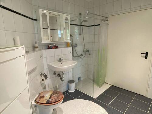 Badezimmer Einliegerwohnung - 