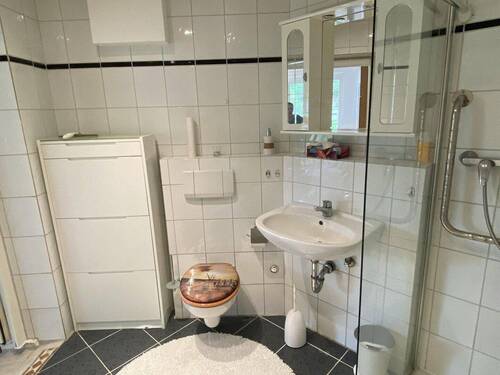 Badezimmer Einliegerwohnung - 