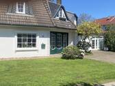 Hausansicht vorne - 7 Zimmer Einfamilienhaus zum Kaufen in Lilienthal
