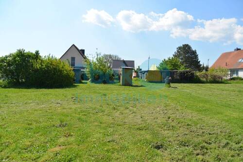 Grundstück - Einfamilienhaus mit 187,60 m² in Plötzkau / Bründel zum Kaufen