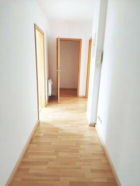 Diele mit Abstellkammer - 