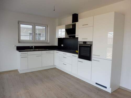 Einbauküche - 4 Zimmer Etagenwohnung zur Miete in Uhldingen-Mühlhofen