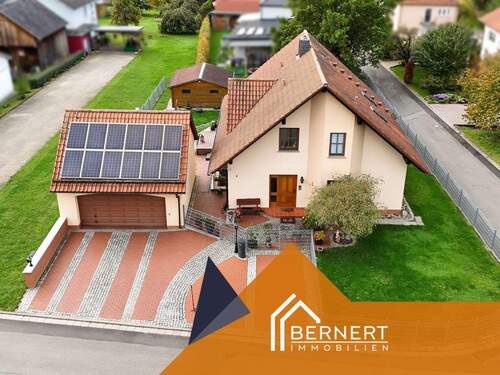 Frontansicht - Einfamilienhaus mit 171,50 m&sup2; in Redwitz an der Rodach zum Kaufen