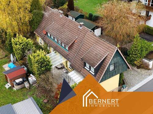 Seitenansicht - Mehrfamilienhaus, Wohnhaus mit 240,00 m&sup2; in Stockheim zum Kaufen