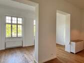 Zimmer_2_Mittelwand. - 