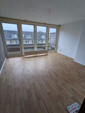 Wohnzimmer - 1 Zimmer Etagenwohnung in Hamburg