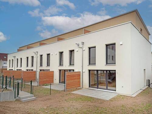 Rückansicht - Reihenmittelhaus mit 147,00 m² in Nußloch zur Miete