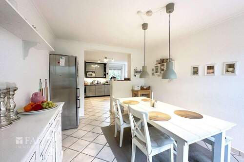 Esszimmer mit Küche - 