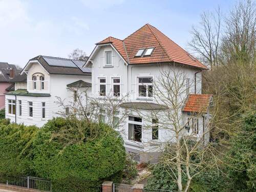 Seitliche Ansicht - Mehrfamilienhaus, Wohnhaus mit 248,00 m² in Hamburg zum Kaufen