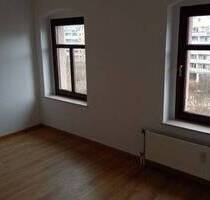 Erster Monat geschenkt! Helle 3-Zimmer DG-Wohnung, Aufzug - Chemnitz Schloßchemnitz