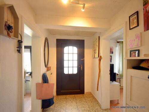 Eingangsbereich - Einfamilienhaus mit 174,00 m&sup2; in Holzbach zum Kaufen