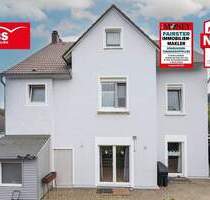 Ein-Zweifamilienhaus mit Garage, Doppelcarport und Garten - Halver Oberbrügge