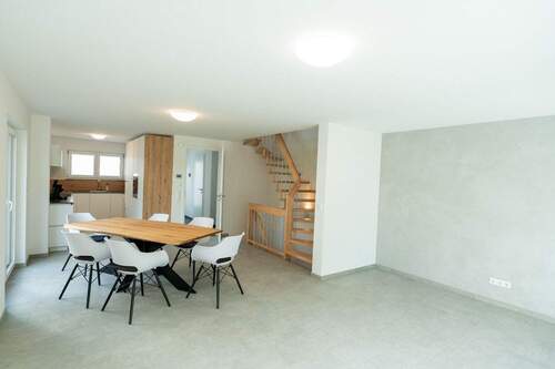 In unserem Musterhaus - 6 Zimmer Doppelhaushälfte zum Kaufen in Schönaich