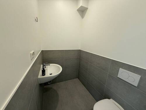 Toilette - 1 Zimmer Büro in Kitzingen
