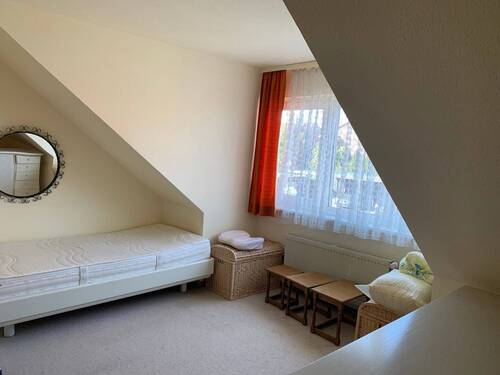 großes Schlafzimmer OG - 