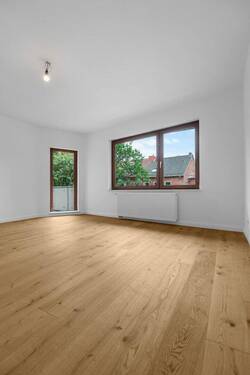 Wohnzimmer - Schwachhausen: Erstbezug nach Sanierung - 3 Zimmer & Loggia