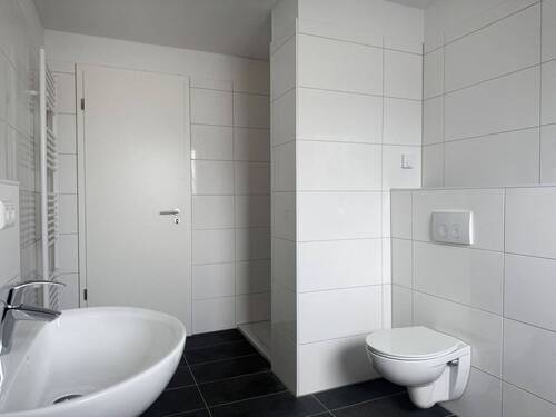 Modernes Badezimmer - 
