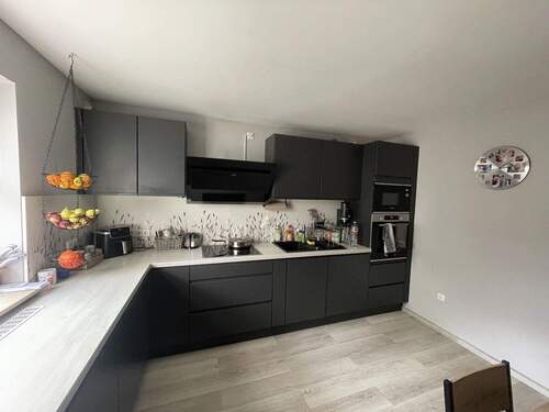 Küche - Mehrfamilienhaus, Wohnhaus mit 180,00 m&sup2; in Hohenhameln zum Kaufen