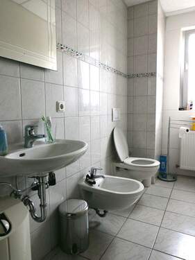 Sanitärbereich Büro - 