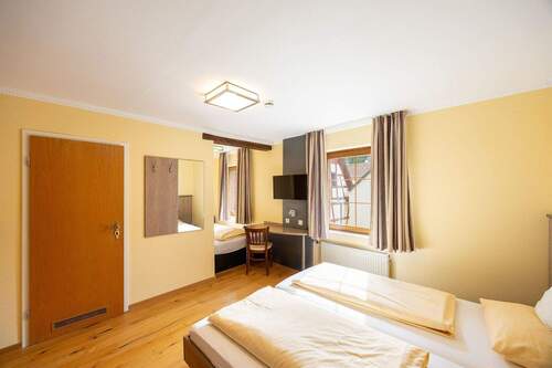 Schlafzimmer - 1 Zimmer Hotel, Pension, Gasthof in Benningen am Neckar