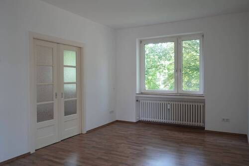 Wohn- und Esszimmer - 