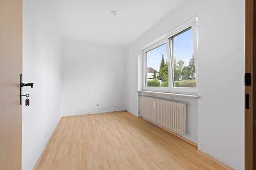 Kinderzimmer / Büro - 