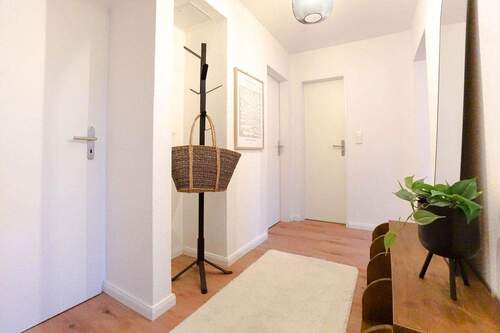 Flur - 3 Zimmer Etagenwohnung zum Kaufen in Bremerhaven