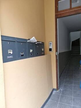 Eingangsbereich - 1 Zimmer Mehrfamilienhaus, Wohnhaus zum Kaufen in Alsfeld