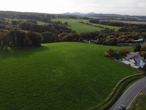Drohnenaufnahme mit Blick - 