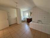 Badezimmer.jpg - Etagenwohnung mit 200,00 m² in Volkach zur Miete