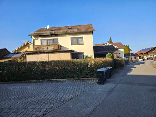 20241213_120044.jpg - Geräumiges Familiendomizil mit Balkon und Terrasse in Niederalteich