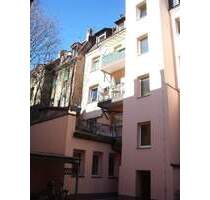 *Leicht zu händelndes 13-Parteienhaus (MIETERHÖHUNGSPOTENTIAL) in super vermietbarer Lage*l - Nürnberg Gostenhof