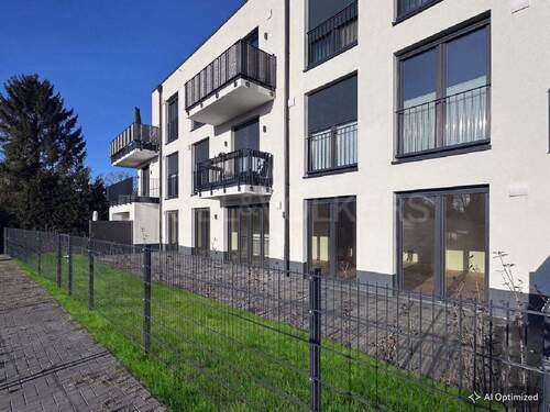 [KI-optimiertes Foto] Außenbereich Erdgeschoss - 