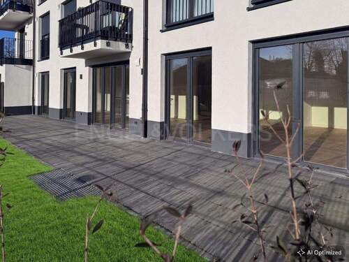 [KI-optimiertes Foto] Terrasse Erdgeschoss - 